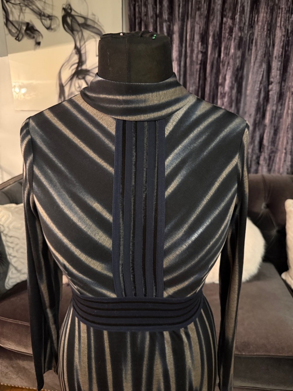 VENUS Metallic Black and Silver Mock-Neck Long Sleeve Bodycon Dress - Picture 2 of 7